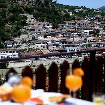 Anhel Hotel Berat Eksteriør bilde