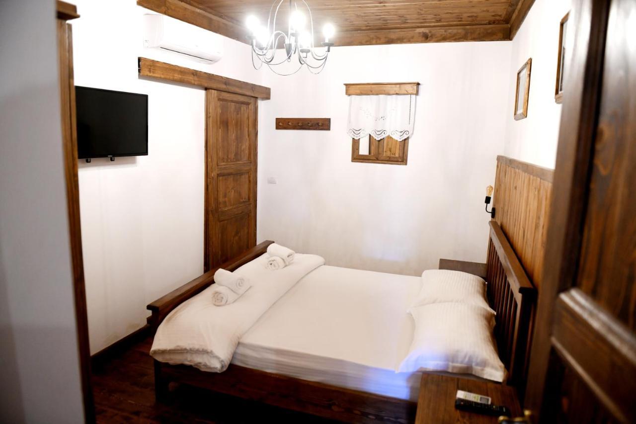 Anhel Hotel Berat Eksteriør bilde