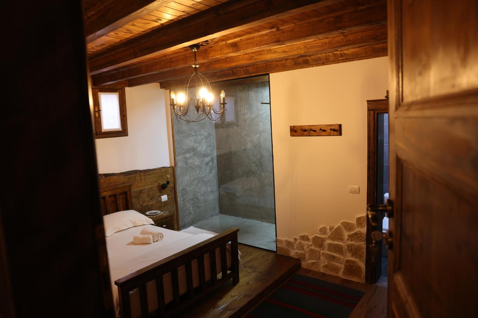 Anhel Hotel Berat Eksteriør bilde
